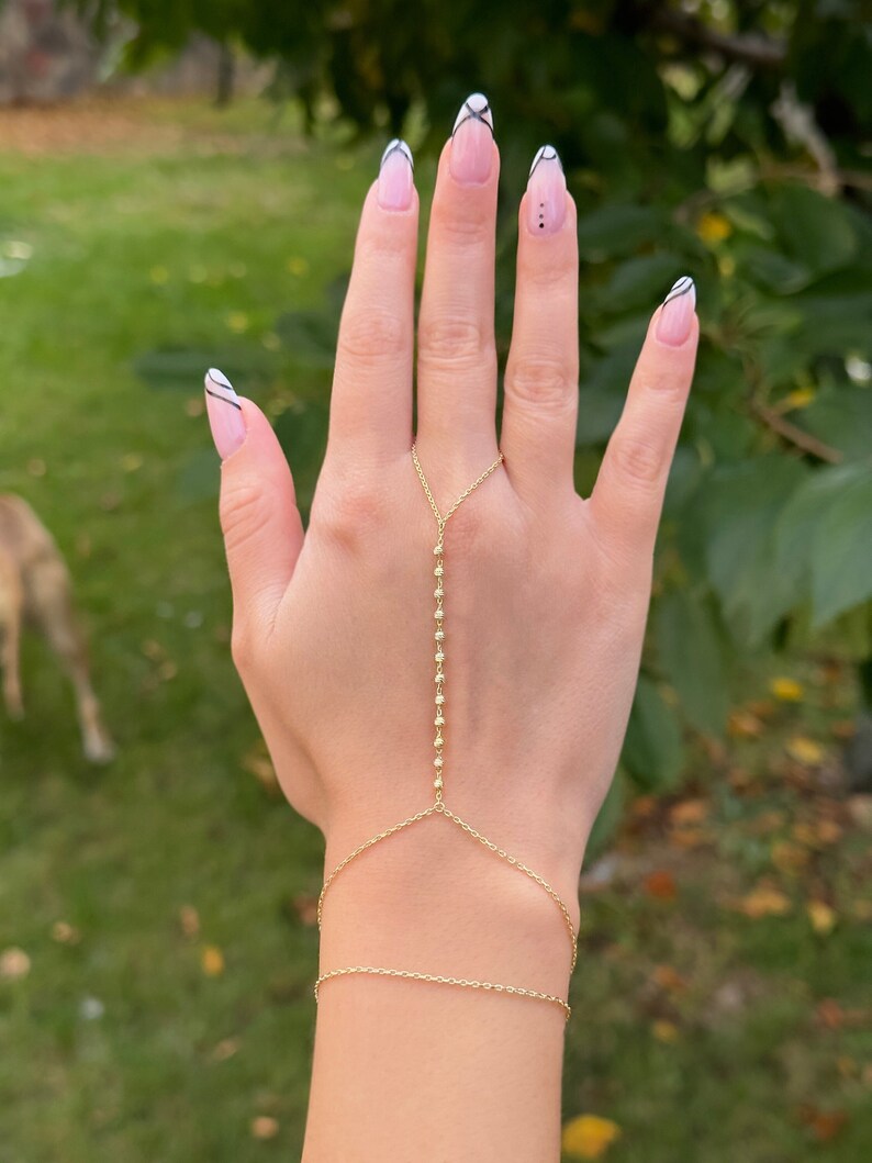 Dainty Bracelet, Gold Hand Chain, Unconditional Love HG302 Oro