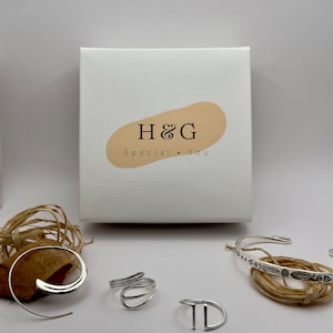 Dainty Bracelet, Gold Hand Chain, Unconditional Love HG303 Bild 3