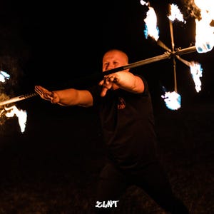 Fire Dragon Staff 100 % Kevlar ///FREE FAST SHIPPING/// Colapsible Fire Contact staff to practice and prerformers