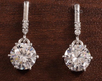 Preciosos pendientes colgantes de moissanita de talla redonda, pendientes de moissanita, pendientes colgantes de plata de ley, el mejor regalo para ella, pendientes de oro macizo.