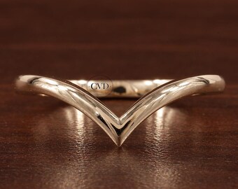 Wedding band women Minimalist 18k gold ring Unique Curved Yellow gold wedding ring vintage Bridal ring Promise Anniversary gift for women