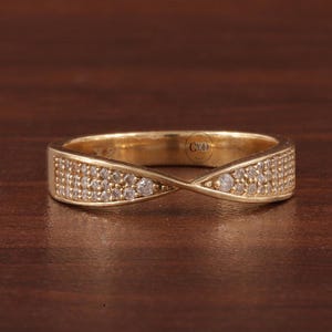 Criss Cross Moissanite engagement Ring, Crossover Wedding Band, Twisted Pave Diamond Ring, Matching Band, Minimalist Ring, Crossover Ring