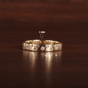 Moissanit Starburst Hochzeit Band Ring, 14k Massivgold Dainty Stern Einstellung Jubiläum Band, Pave Celestial Ring Frauen, passende Band Geschenk