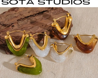 Chic Modern Resin Hoop Earrings - Sleek U-Shaped Design in Vibrant Colors with Gold Plated Accents, Lightweight Statement Jewelry