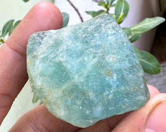 Rough Aquamarine Stone for Jewelry Making size 25.5x16mm