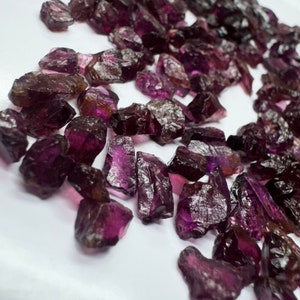 Natural Red Garnet Gemstone Rough size: 6.5mm to 3.5mm Garnet Raw Rough Stone Crystal Use For Jewelry Making Gemstone Garnet Wholesale Lot
