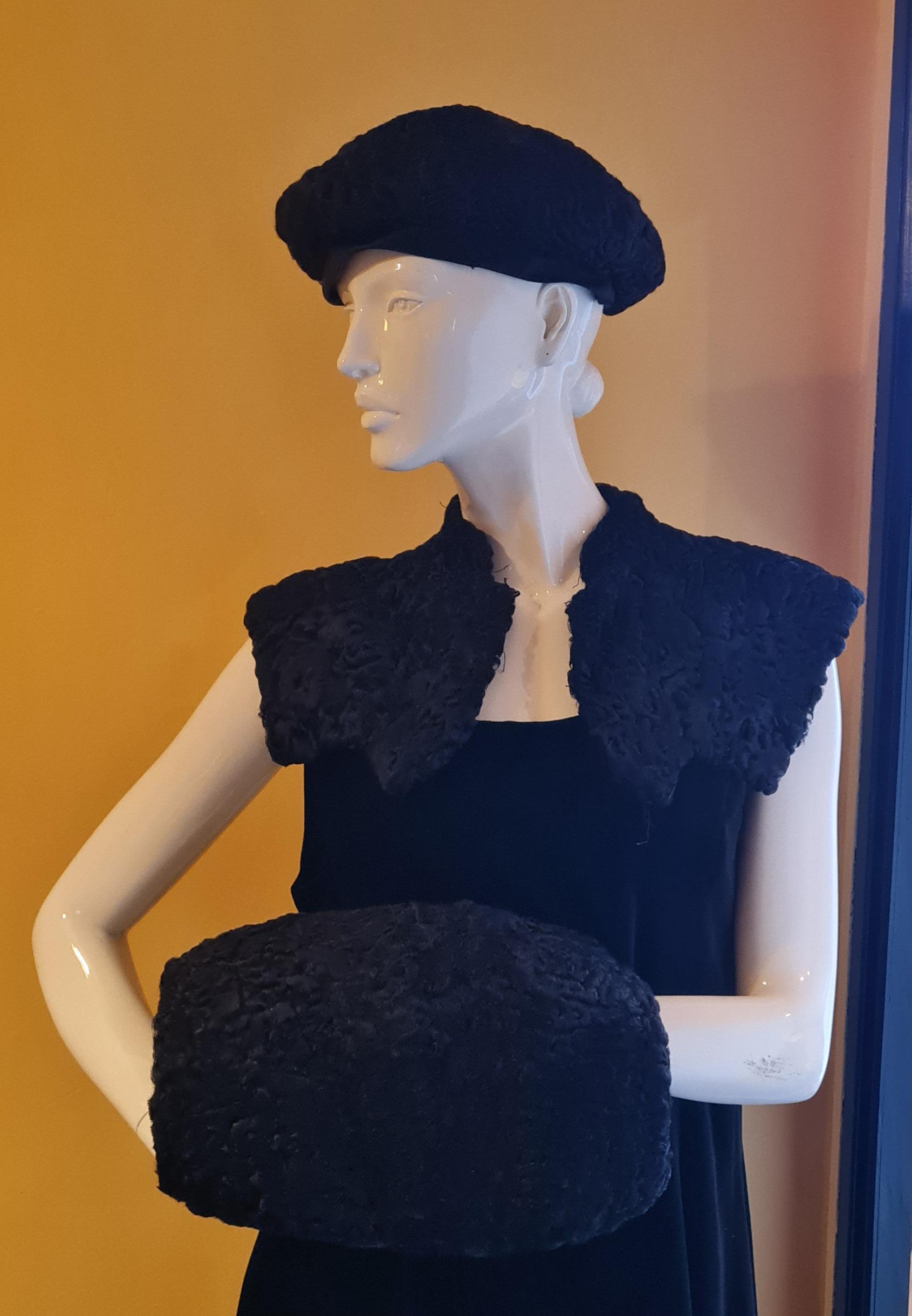 Persian lamb astrakhan style black fur Beret C7683.jpg main image 2