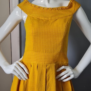 Fit & flare-swingjurk in stijljurk uit de jaren 50/60