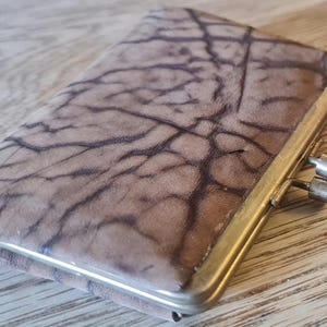 Vintage Brown genuine leather coin purse kiss clasp