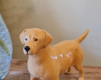 Vintage Beswick England Wendover Golden Labrador Porcelain Figurine