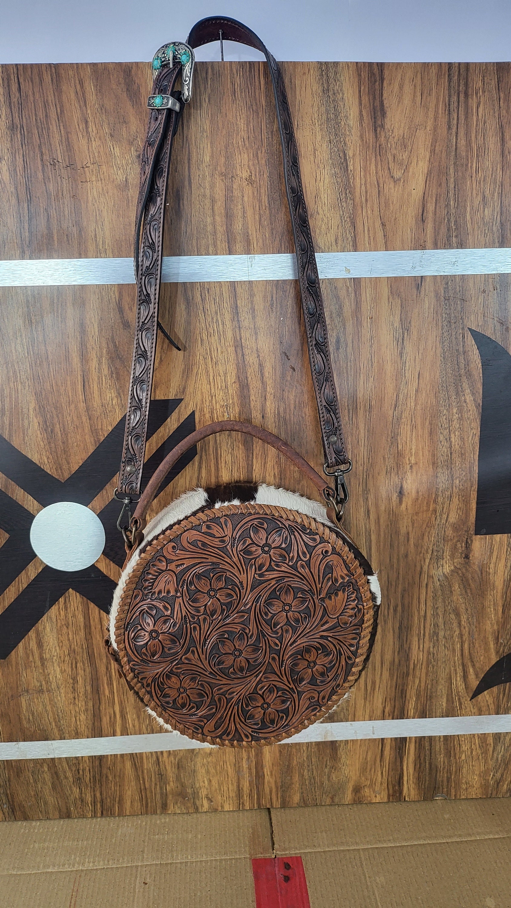 White shop canteen purse