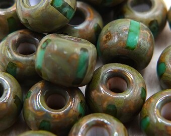 Czech Beads, 20 Perlen, BonBeads, Aged Gaia 2/0, 6 mm, Hole 1,8-2 mm, Olive Picasso + Green Stripes #3082