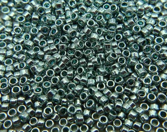 280 EUR/kg, seed beads, 10 g, glass seed beads, 10/0 (2.2-2.4 mm), light green metallic #2276