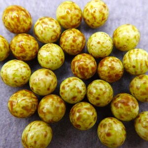 Czech Beads, Round Beads, 25 Beads, Glass Beads, Light Green Picasso Finish, 8 mm #1103