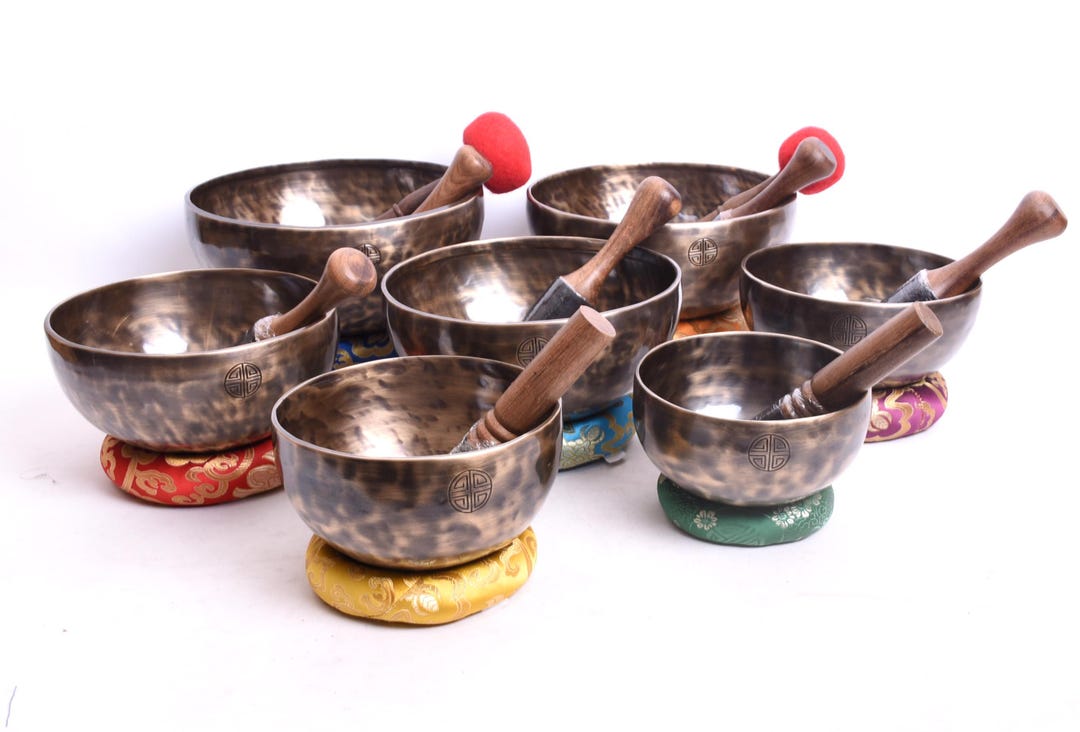 Full Moon Singing Bowl Set of 7 - Blessed by Monk Seven Chakra ...