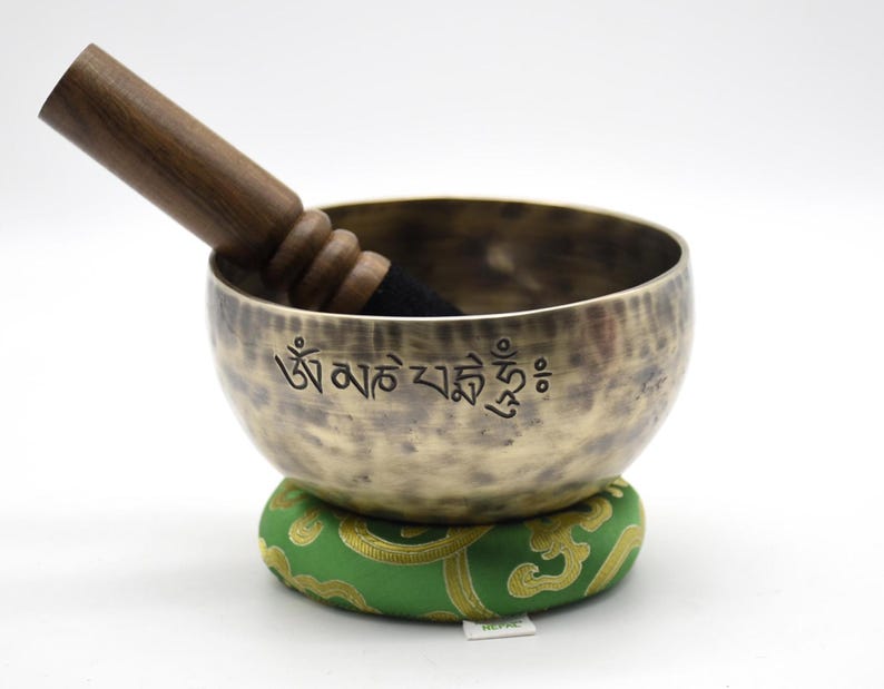 5 Inches Heart Chakra F Note Full Moon Singing Bowls - Singing Bowl for ...