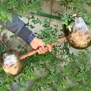Handel Singing Bowls -Tibetan Singing Bowl for meditation sound therapy yoga sound Baths gift - Easy Playing Singing Damaru Bowls from Nepal