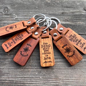 Llavero de madera con grabado, con su propio texto deseado, imágenes o logotipos posibles, regalo, amigos, boda, colgante de madera