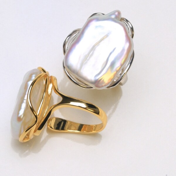 Pearl Vintage Ring ,Style Baroque square ,925 sterling Silver , 14K Gold plated , ajustable Jewelry .