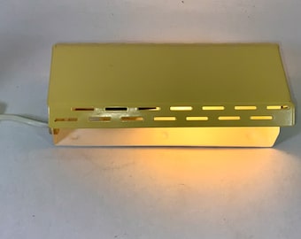 1960s Danish design Bedside lamp | Retro bedside lamp yellow | Knud Christensen | E14 fitting | EU power 220-230V AC schuko plug |