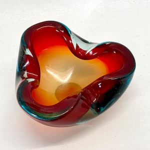 Tiefrot-orange / blaugrünes Muranoglas | Dunkelrot-orange/blaugrüner Aschenbecher | Aschenbecher | Aschenbecher | Murano Design Italienisch