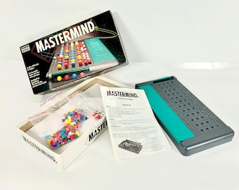 木製のマスターマインド ボード ゲーム: 楽しいコード解読チャレンジ