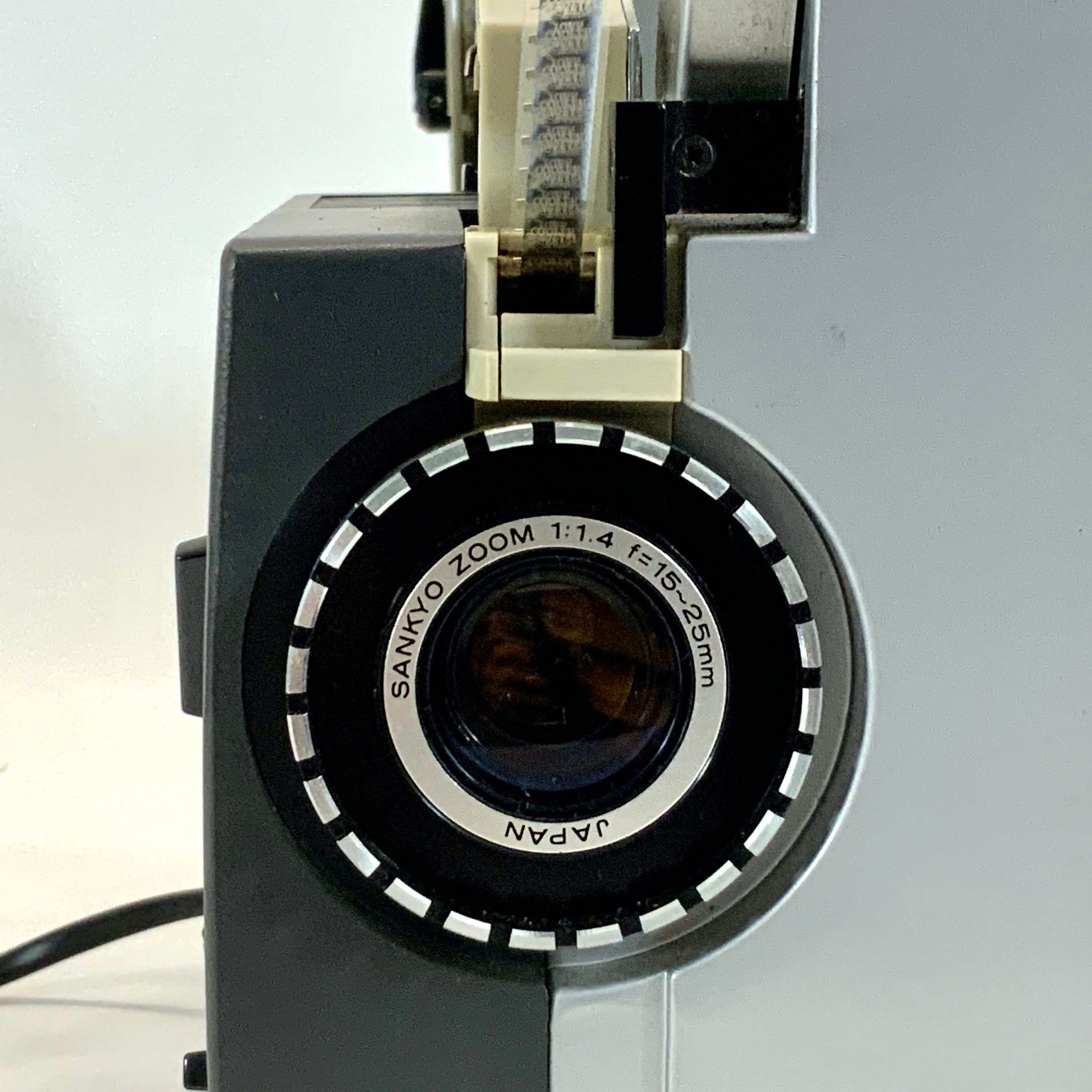 Sankyo Dualux 1000-H 8mm Film Projector | Photo / Film & Video