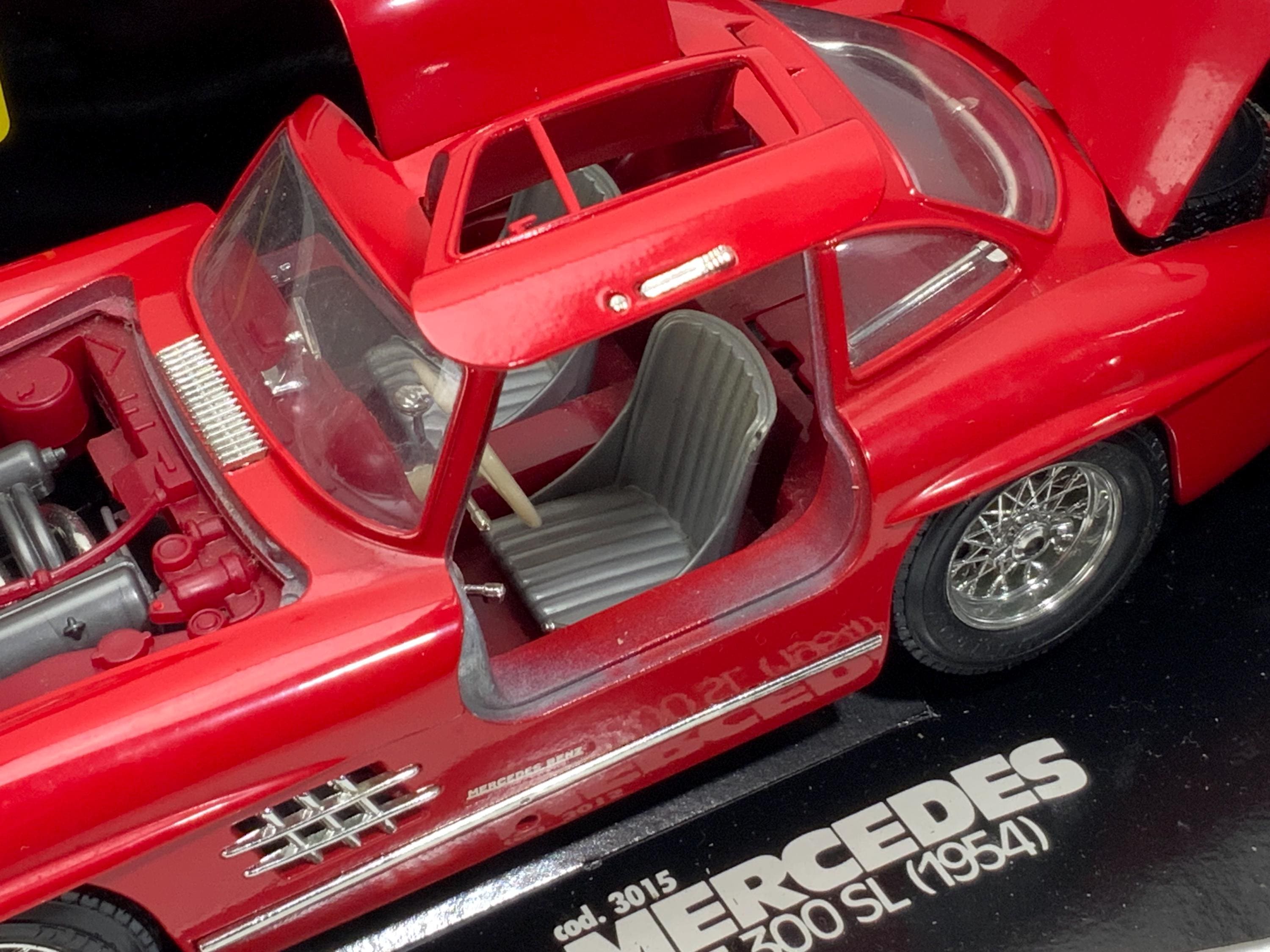 Mercedes-benz 300SL (1954) Bburago Scale Model 1/18 Cod. 3015