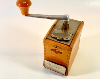 1920-'50 kleine PeDe Kaffeemühle | Vintage Kaffeemühle | Vintage dekorative Kaffeemühle | Niederländische Herstellung |