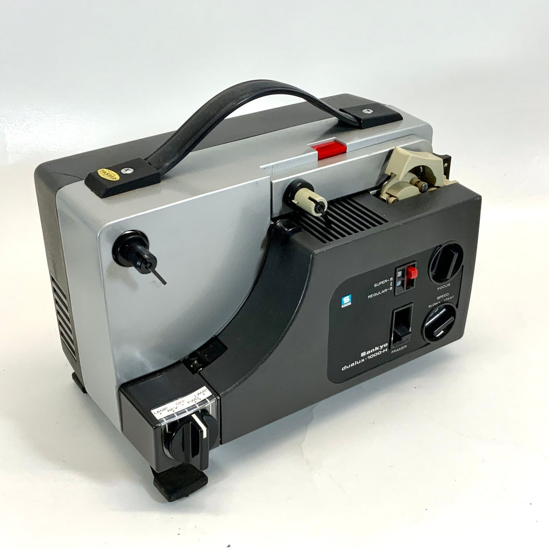 ☆美品☆SANYO 8ミリ映写機 dualux1000h ☆美品☆SANYO 8ミリ映写機 dualux1000h