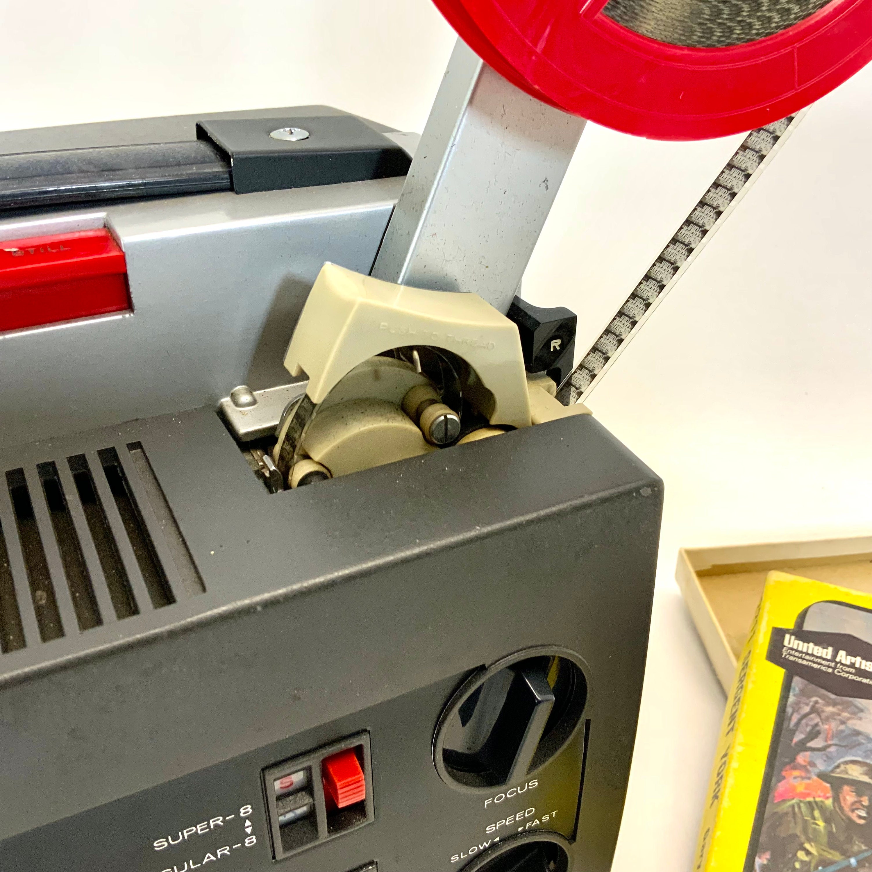 Sankyo Dualux 1000-H 8mm Film Projector | Photo / Film & Video