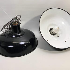 Vintage industrial enamel black/white pendant lamps | Set of 2 | Complete with (LED) bulb in milky white | E27 ceramic fitting |