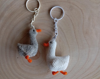 Llavero de ganso de ganchillo: Adorno para bolso de amigurumi, broche