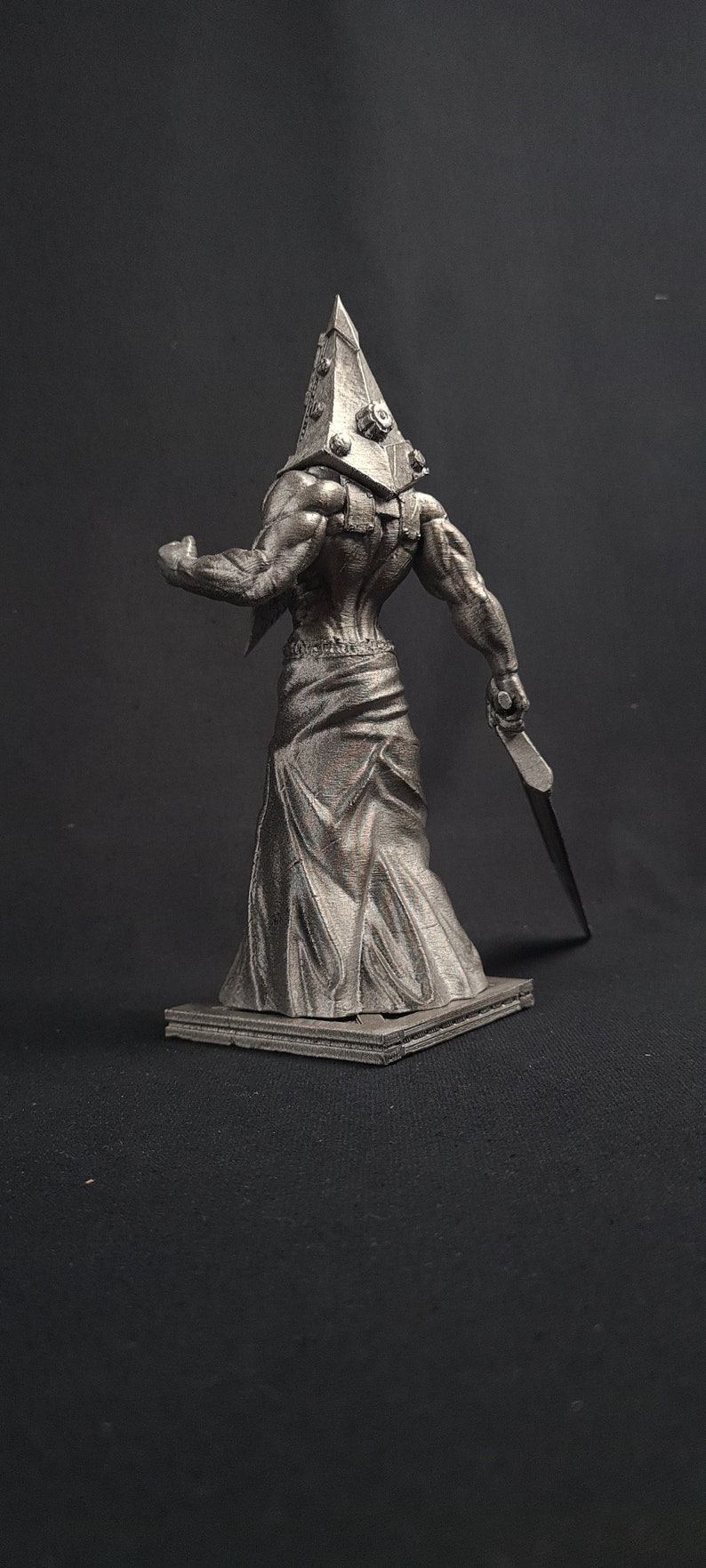 Silent Hill Pyramid Head Statue, Horror Game Figurine, 1/355cm Etsy