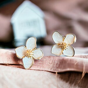 Etsy shop enamel jewelry