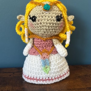 ZELDA. Legend of Zelda Crochet Amigurumi Plushie Handmade Gamer Gift, Geeky Collectible Toy, Video Game Decor