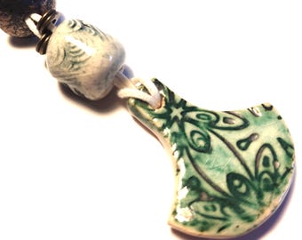 Colgante de cerámica único con dos cuentas para crear collares, pendientes u otras joyas bohemias.