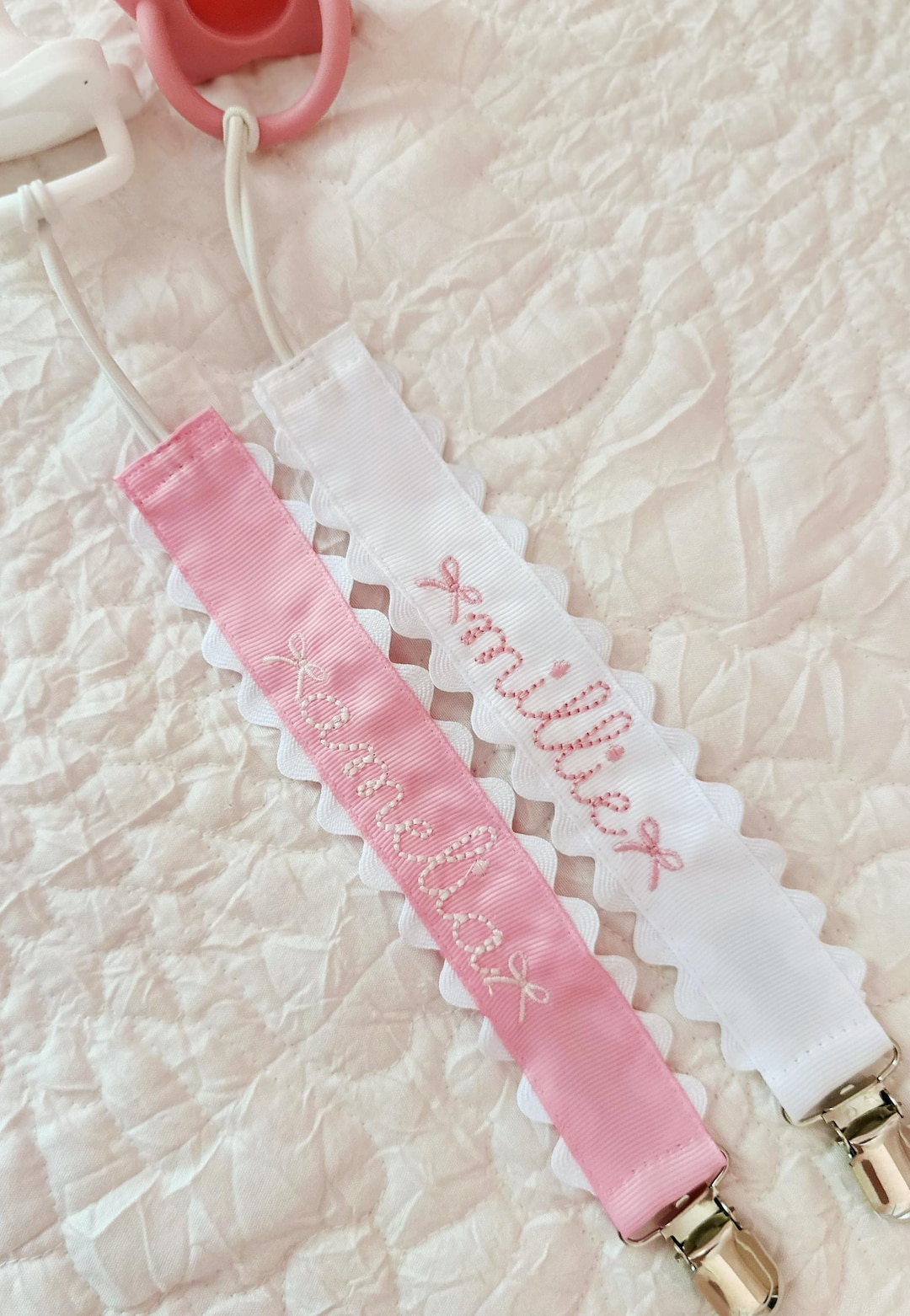 Embroidered Pacifier Clip. Bow Paci Clip. Monogram Baby Gift. - Etsy