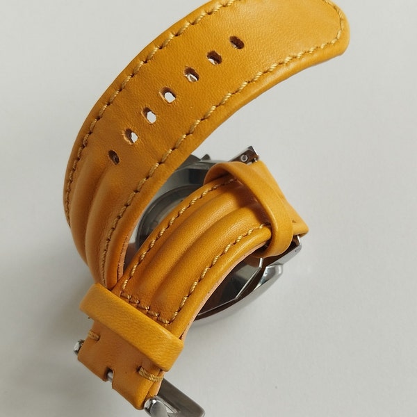 Double padded cowhide watch strap. Watches with width 26 and 24 mm.