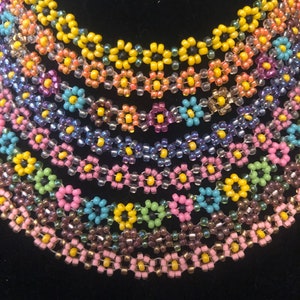 Collares de flores