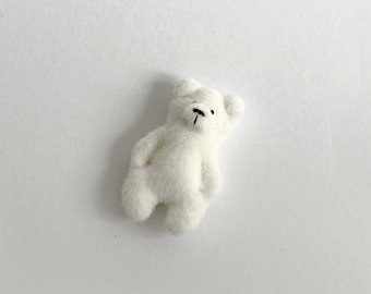 Miniature simple teddy bear for 1:12 dollhouses. 2" size. White color.