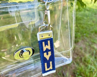 Custom Embroidered College Keychain Stadium Bag Charm Sports Team Key Fob Personalized Design Football Fan Accessory Cross Stitch