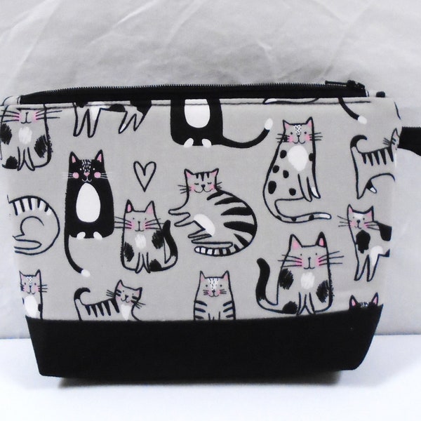 Zipper Pouch with Cute Cat Fabric, Toiletry Makeup Bag, Essential Pouch, Cat Lover Gift for Women, Zip pouch cat