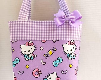 Handgemachte Famous Kitty und gemischte Süßigkeiten Tasche in lila Hintergrund, Klein / Tween / Kleinkind Tasche, Mädchen Geschenk
