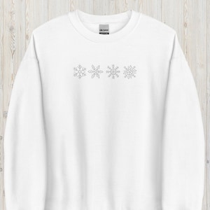 Bestickte Schneeflocke Sweatshirt, Vintage Weihnachts Sweatshirt, Weihnachten Rundhalsausschnitt, Minimalistisch, Süßes Winter Sweatshirt, Urlaub Sweatshirt