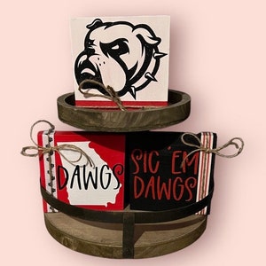 Georgia Bulldogs Tray Tabletop Decor Set - Georgia Bulldogs Tabletop Decor Tiered Tray Shelf Decor