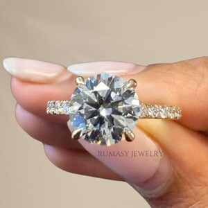 Lab Grown Diamond Engagement Ring: Round Cut Hidden Halo, DEF VS