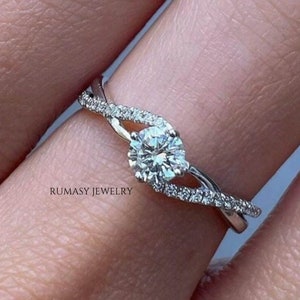 0.37 TWC Round Cut Centre Lab Grown Diamond Twisted Infinity Eternity wedding band, Dainty Round Diamond Crossover Eternity Anniversary Band