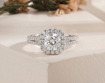 Anel de Noivado com Diamante de Laboratório de 1 Quilate, Corte Almofada e Halo - Ouro Branco 14K
