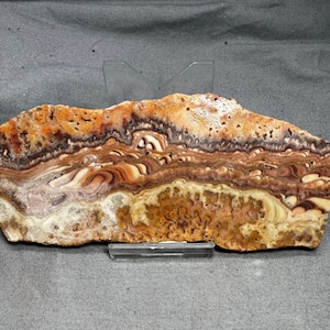 Rolling Hills Dolomite (rough, unpolished, specimen)